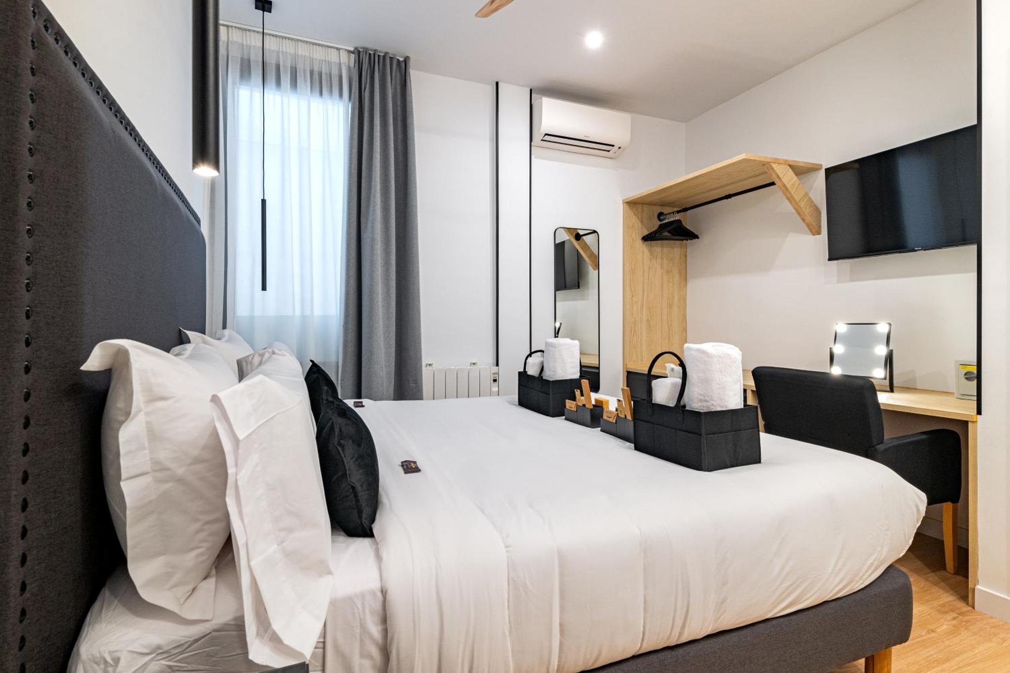 Honey Apartment In The Center Of マドリード エクステリア 写真