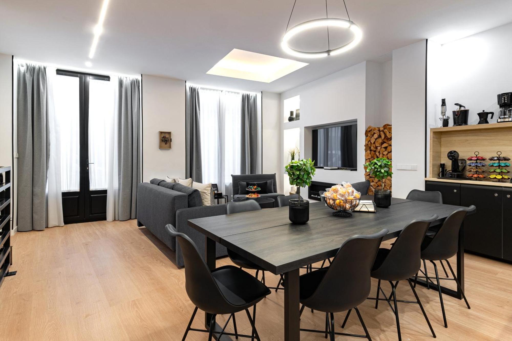 Honey Apartment In The Center Of マドリード エクステリア 写真